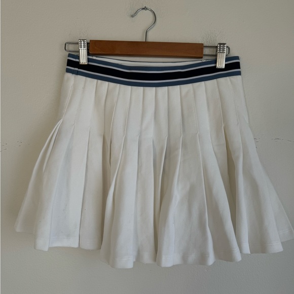 The upside bounce Cordova mini skirt in white and blue - Picture 3 of 5
